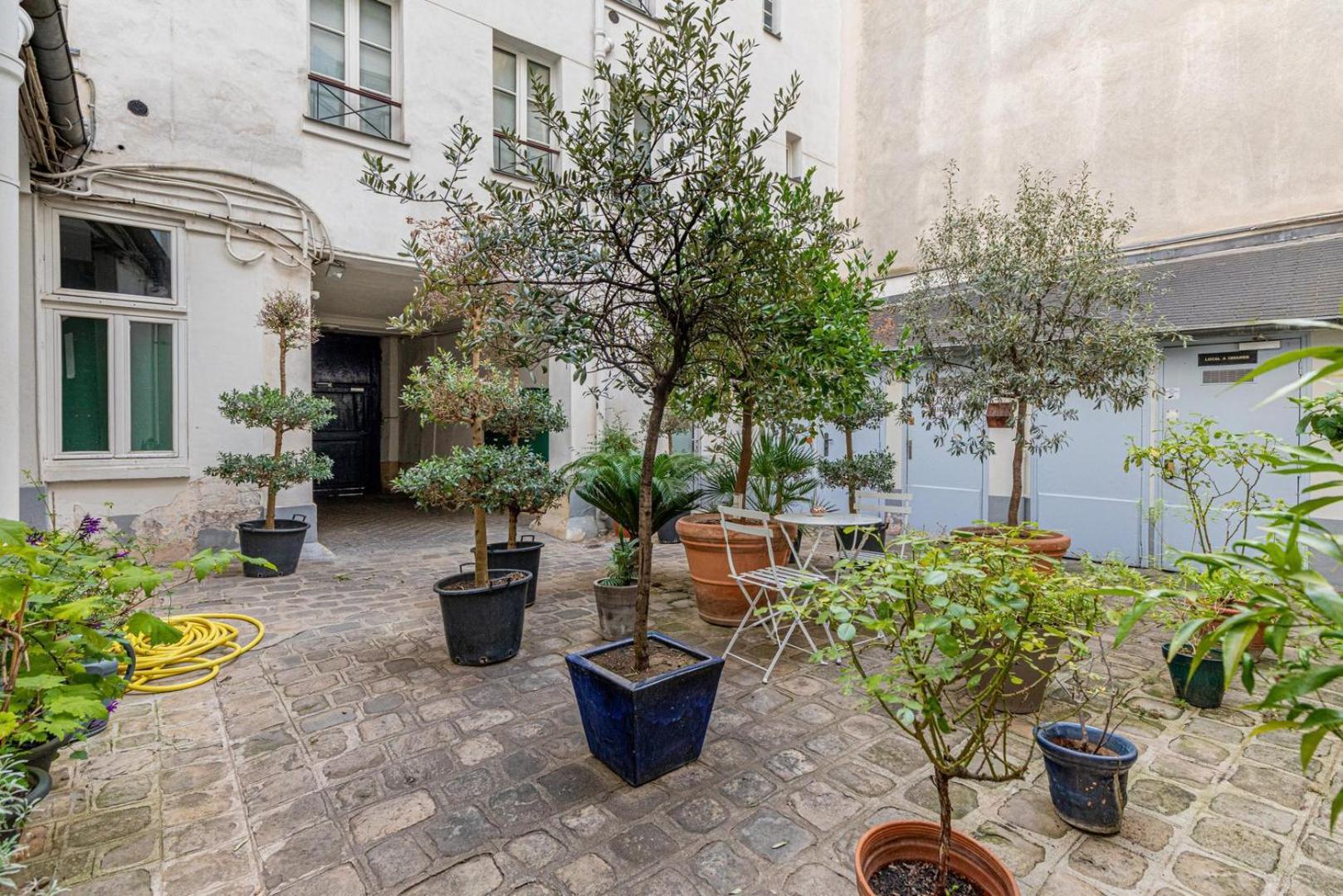 Guestready - Elysee Palace Marble Haven Paris Extérieur photo