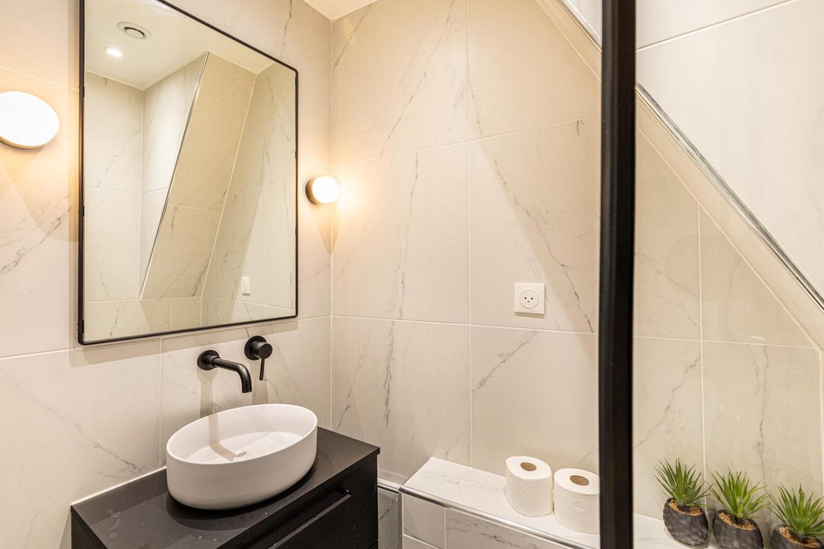 Guestready - Elysee Palace Marble Haven Paris Extérieur photo